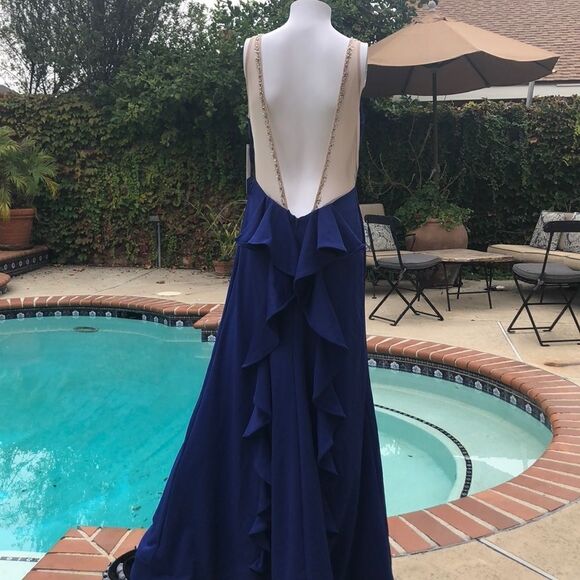 Sequin Hearts Beaded Ruffle Back Scuba Gown Sz 9 - Picture 7 of 8